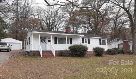 807 Woodland Dr, Lancaster, SC 29720