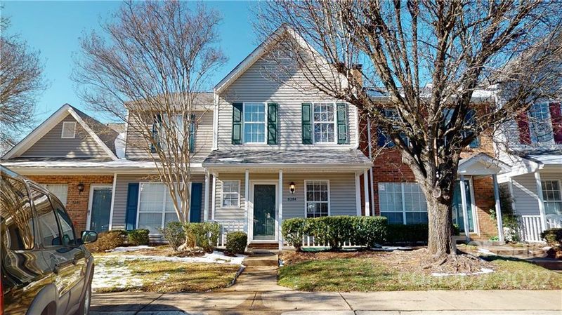 8284 Golf Ridge Dr #202, Charlotte, NC 28277