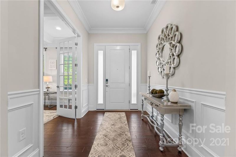 1419 Sharon Amity Rd, Charlotte, NC 28211