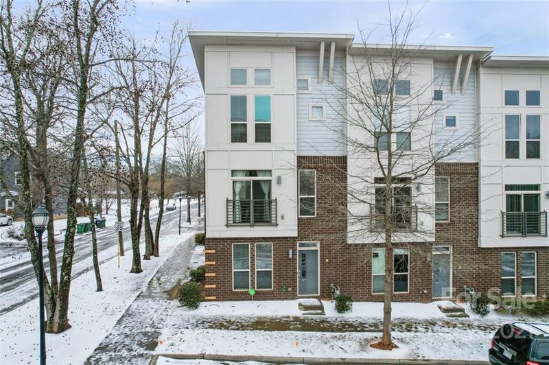 3505 Artists Way, Charlotte, NC 28205