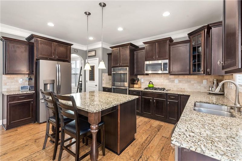 5340 Casper Dr, Charlotte, NC 28214