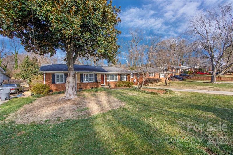 5444 Gwynne Ave, Charlotte, NC 28205