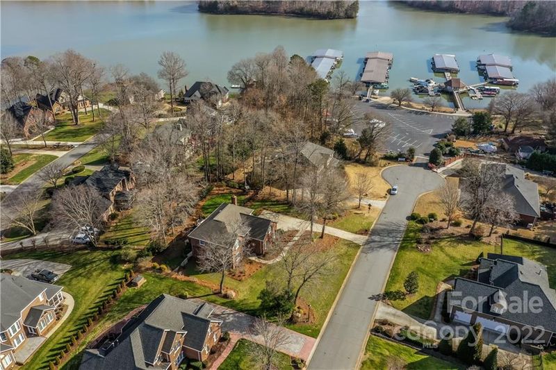 213 Commodore Ct, Belmont, NC 28012