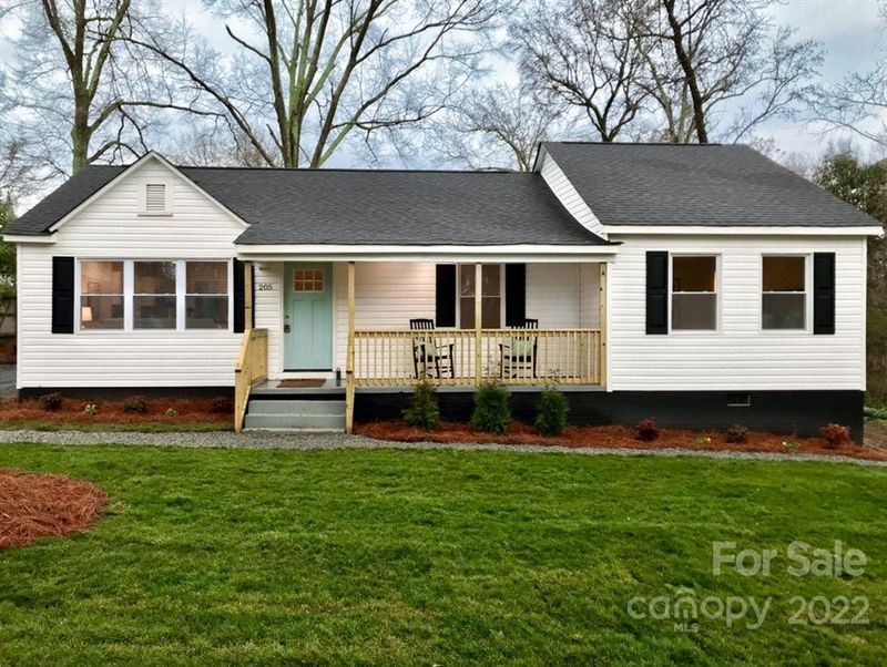 205 W 18th St, Kannapolis, NC 28081