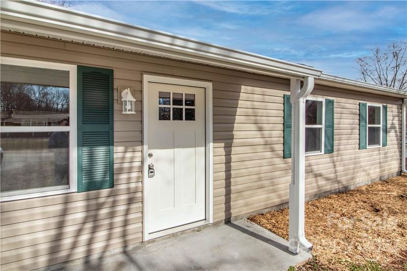 358 West Ave W, Troutman, NC 28166