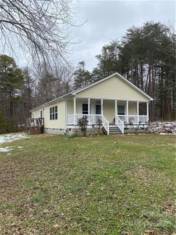 1371 Eps Rd, Hickory, NC 28602