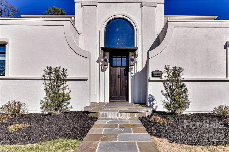 364 Tranquil Ave, Charlotte, NC 28209