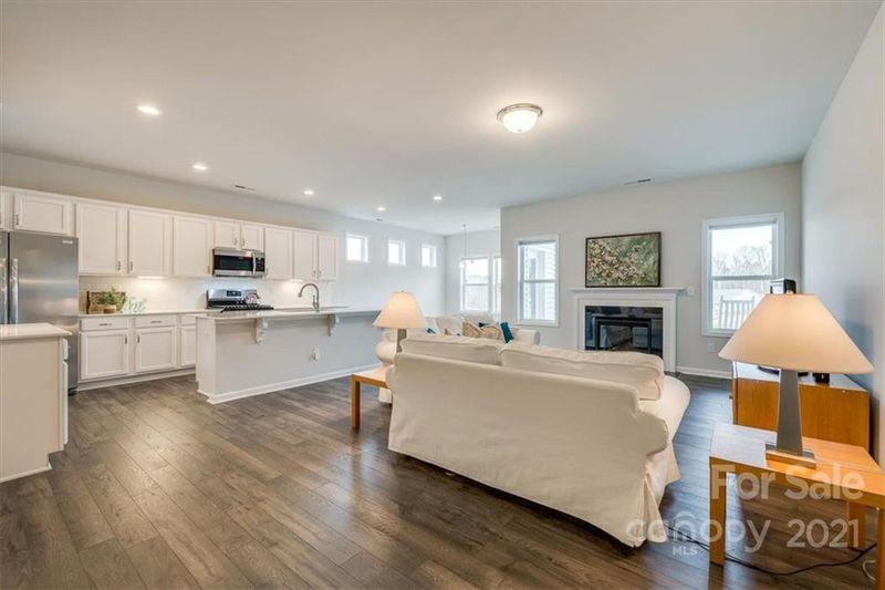 7527 Tanglewood Way, Denver, NC 28037