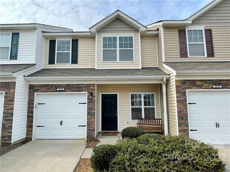 10325 Bunclody Dr, Charlotte, NC 28213