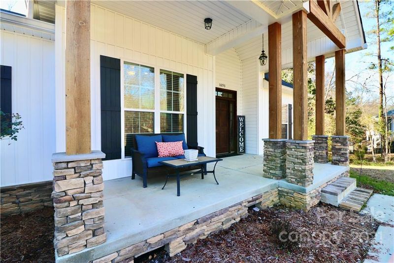 1893 Tara Trl, Lancaster, SC 29720