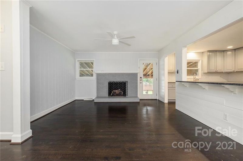 2000 Bentley Pl, Charlotte, NC 28205