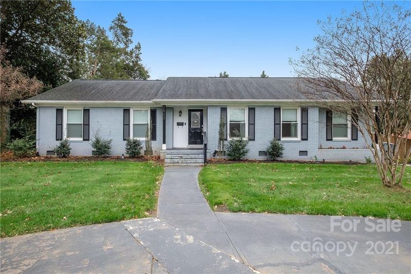 2000 Bentley Pl, Charlotte, NC 28205