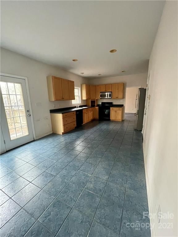 12065 Marsh Hen Ln, Tega Cay, SC 29708