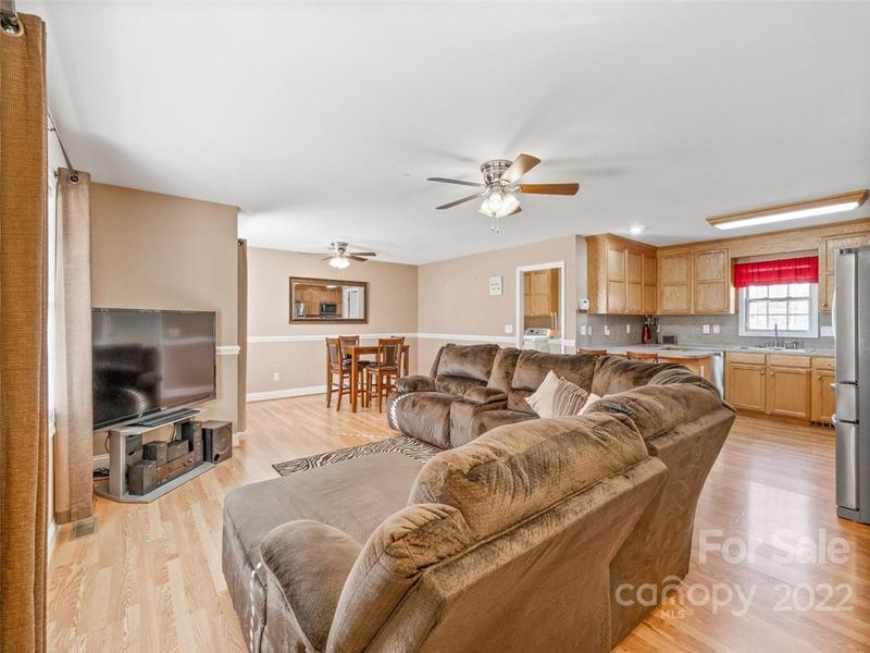 117 Arrowood Ln, Harmony, NC 28634