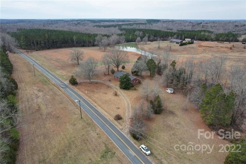 3274 Sawmill Rd, Hickory Grove, SC 29717