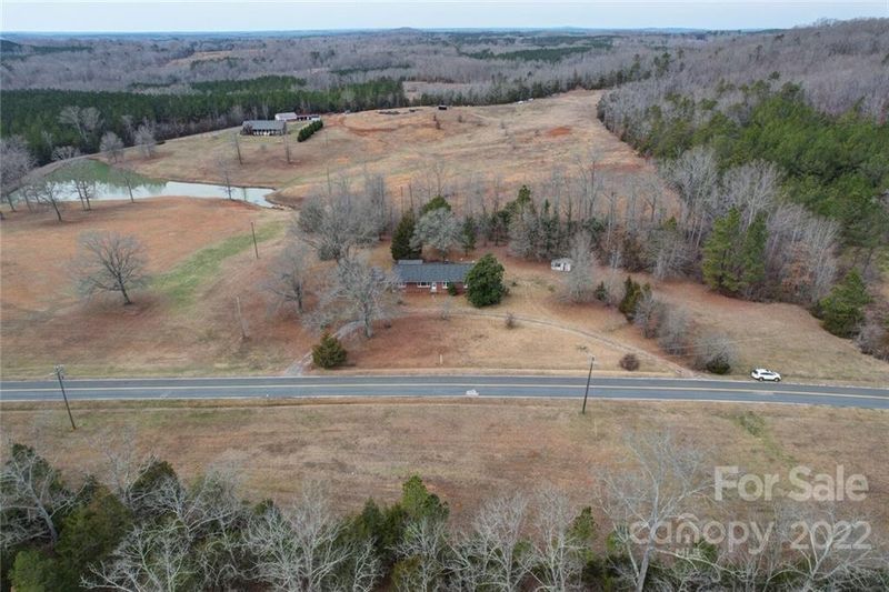 3274 Sawmill Rd, Hickory Grove, SC 29717