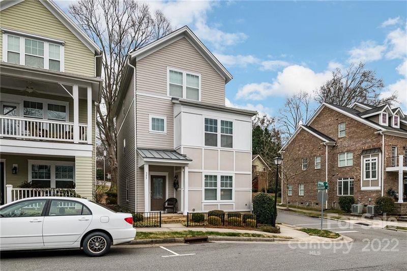 355 Spring St, Davidson, NC 28036