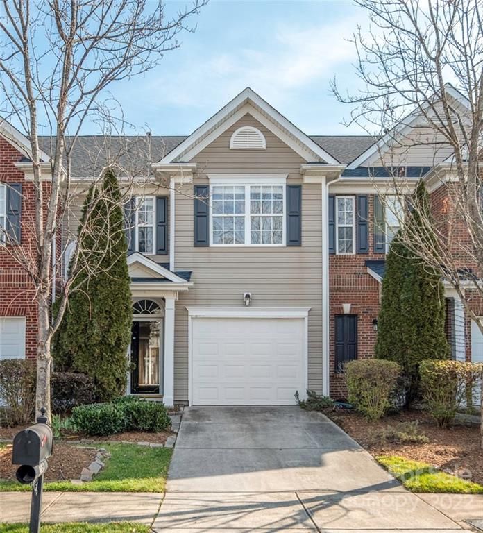 9654 Walkers Glen Dr, Concord, NC 28027