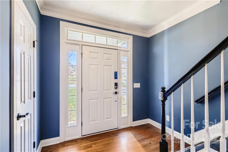 1324 Holly Ridge Dr, Matthews, NC 28105