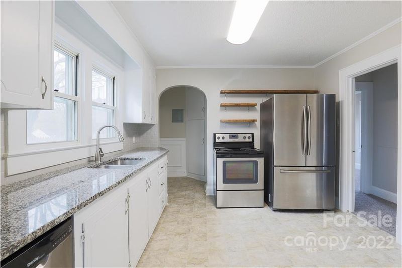 405 Dodge St, Kannapolis, NC 28083