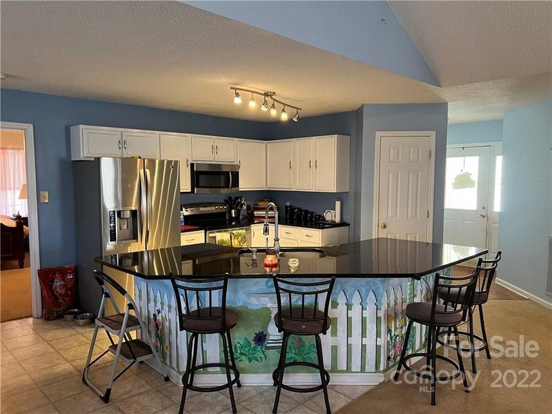 144 Greenwich Dr, Statesville, NC 28677