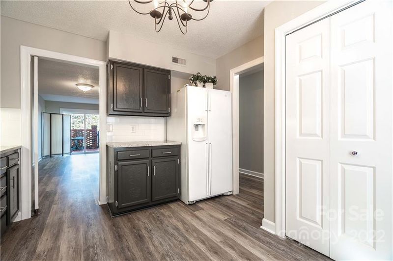 2705 Center St #39, Hickory, NC 28601