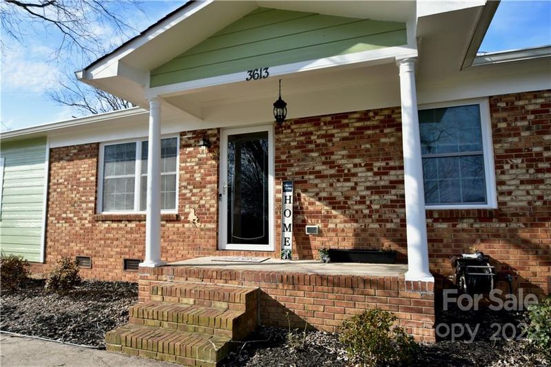 3613 Robinson Cir, Gastonia, NC 28056