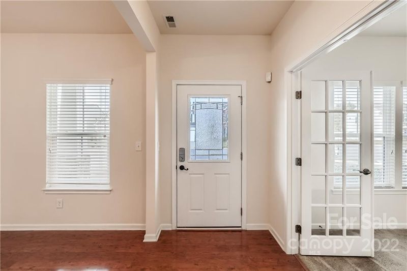 10933 Kingsview Dr, Davidson, NC 28036