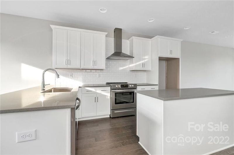 2623 Norfolk Ave, Charlotte, NC 28203