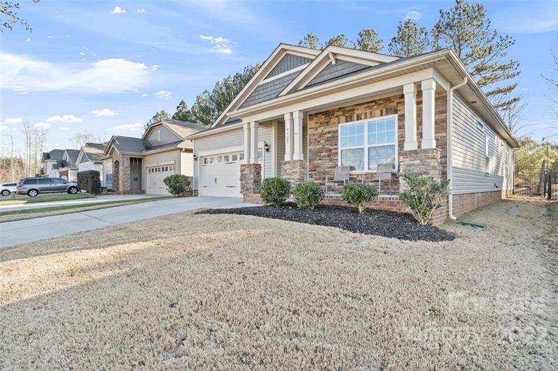 9123 Aubrac Ln, Charlotte, NC 28213