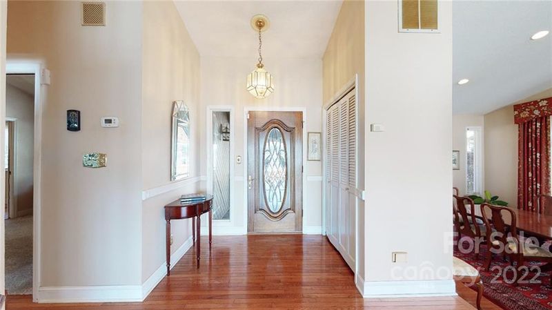 1071 Gauguin Ln, Tega Cay, SC 29708
