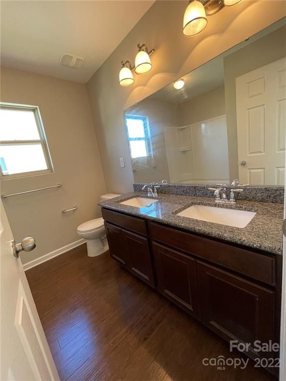 505 Augustus Ln, Mount Holly, NC 28120