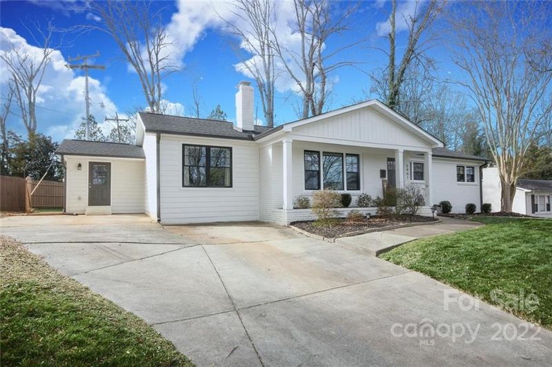 5401 Wedgewood Dr, Charlotte, NC 28210