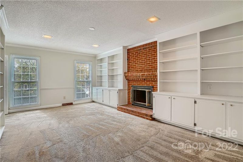 2409 Hopecrest Dr, Charlotte, NC 28210