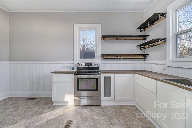 67 Robinson Dr, Concord, NC 28027
