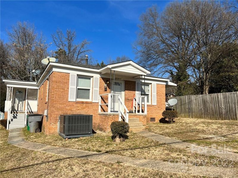 2518 Celia Ave #12-14, Charlotte, NC 28216