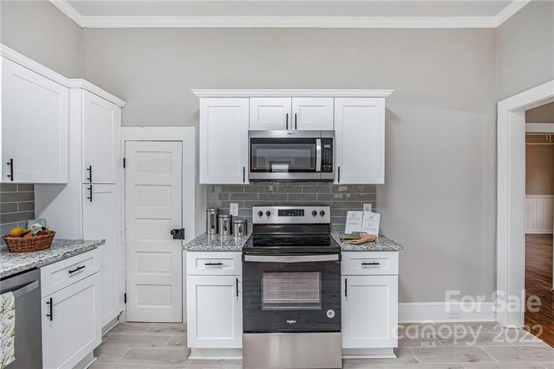 512 7th St, Kannapolis, NC 28081