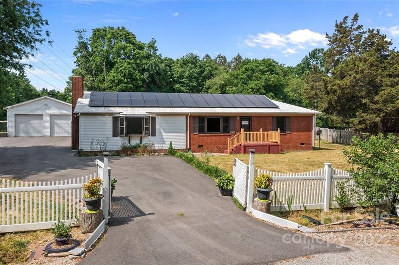 210 Staton Rd, Gastonia, NC 28056