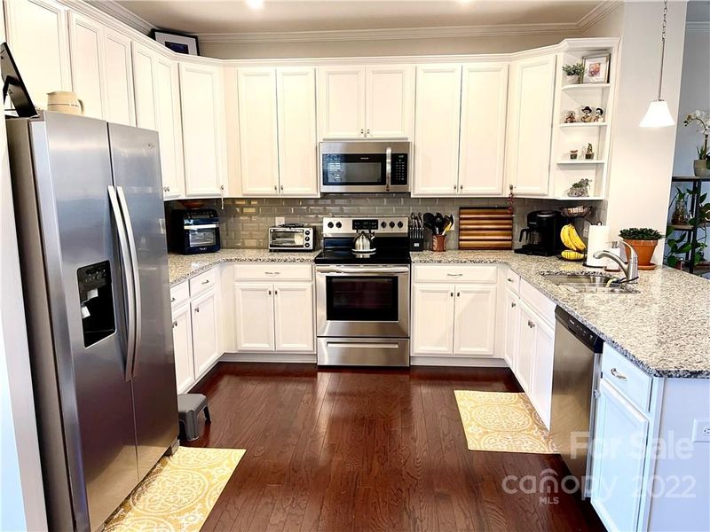 424 Linestowe Dr, Belmont, NC 28012