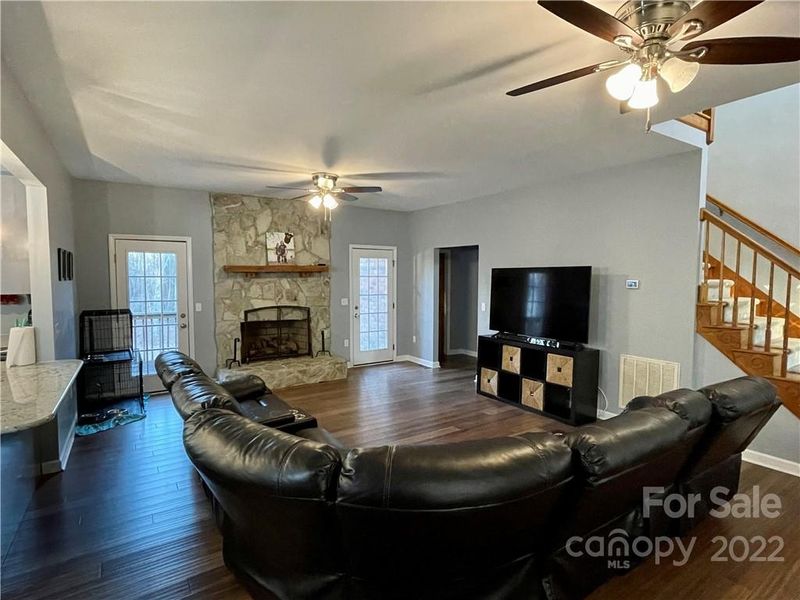 6198 Mountain Vine Ave, Kannapolis, NC 28081