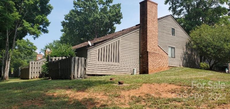 4144 Charlotte Hw, Clover, SC 29710