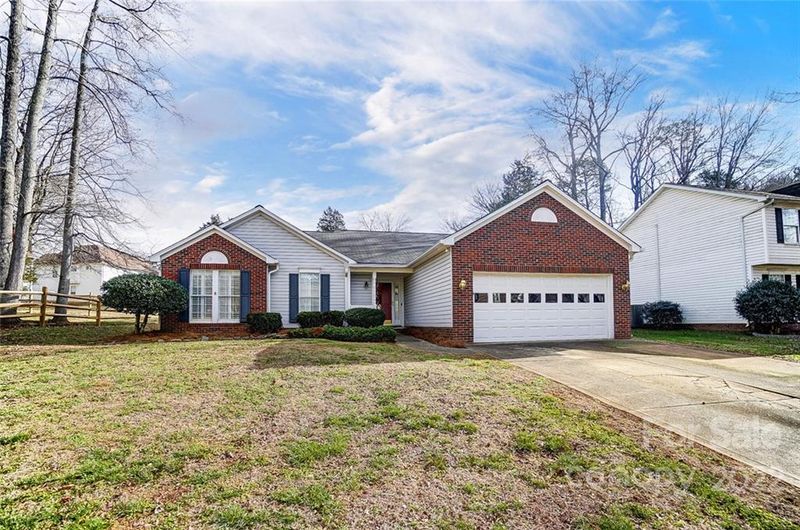 8920 Mccartney Way, Charlotte, NC 28216