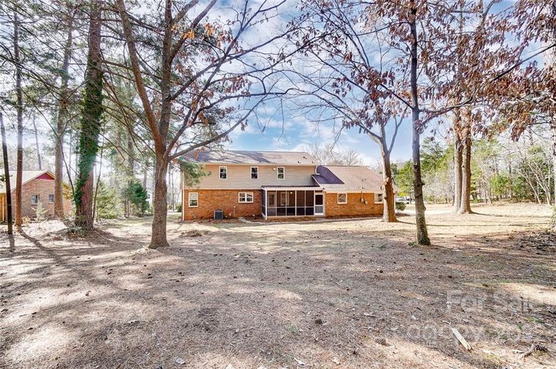 2935 Lake Shore Rd S, Denver, NC 28037