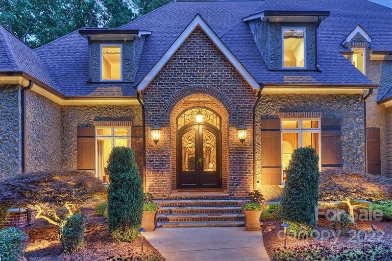 191 Honeycutt Rd, Troutman, NC 28166