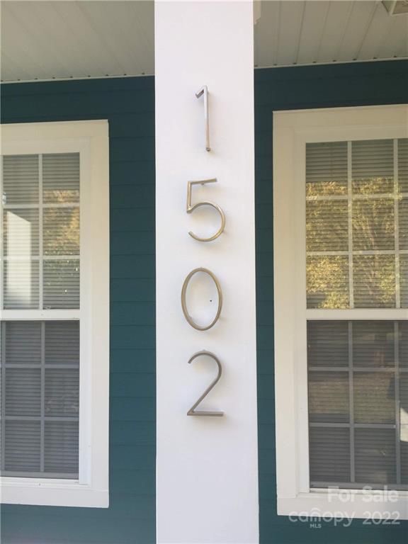 1502 Peaceful Way Dr, Charlotte, NC 28206