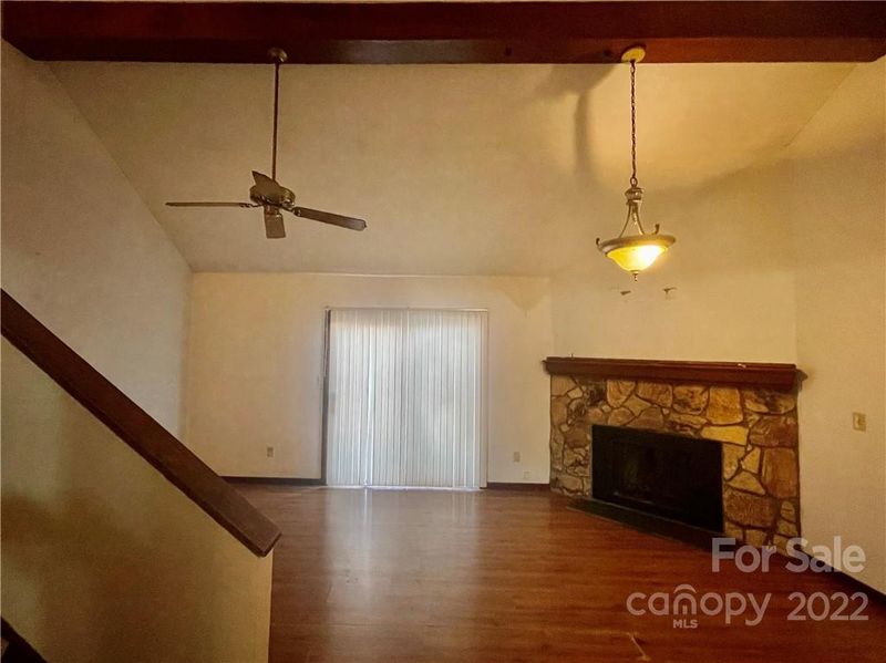 100 Willow Run Dr #20, Gastonia, NC 28056