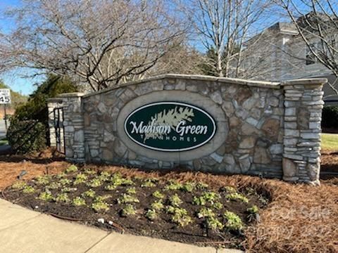 928 Claybrook Cir, Gastonia, NC 28054