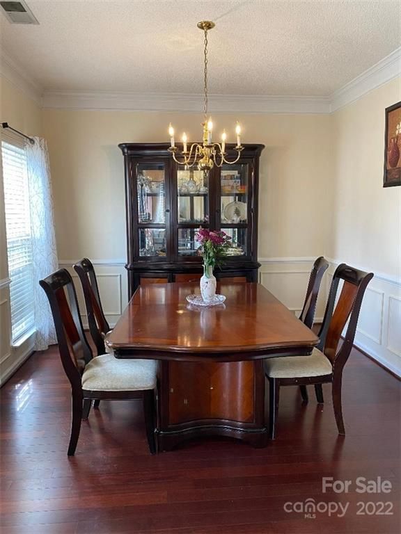 6824 Alydar Ct, Charlotte, NC 28216