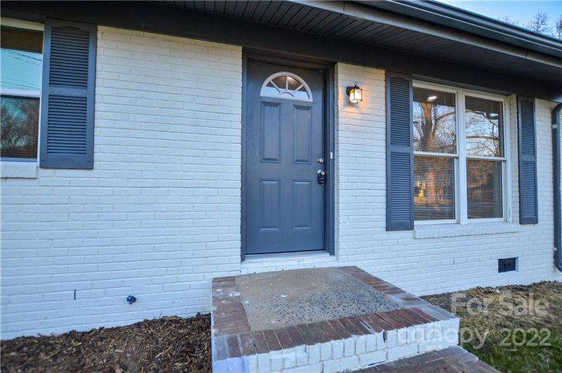 334 Leafmore Dr, Charlotte, NC 28213