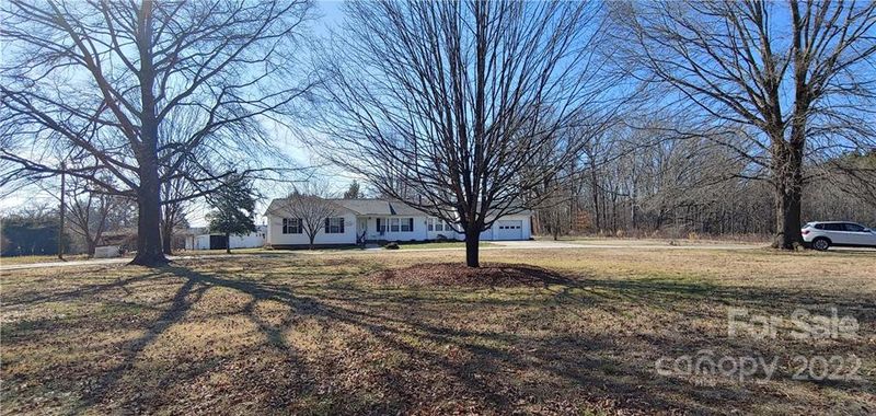 568 Memorial Hw, Harmony, NC 28634